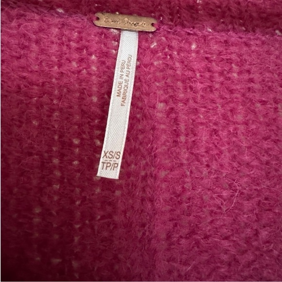 FREE PEOPLE Last Rose Sweater Pink alpaca slouchy oversized fringe - Picture 3 of 10